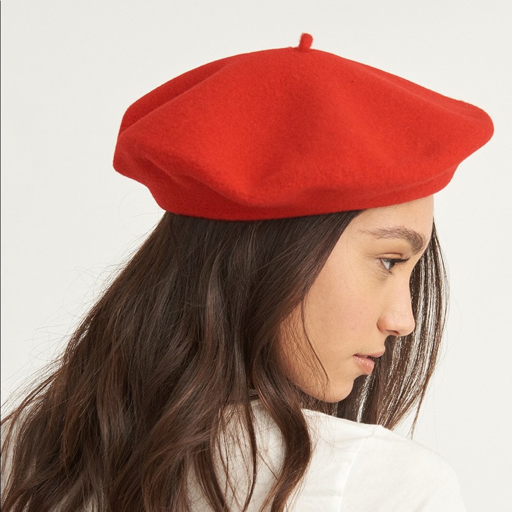 💜 100% WOOL RED BERET 💜